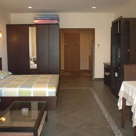 View Talay 5C Apartment Pattaya Exterior photo